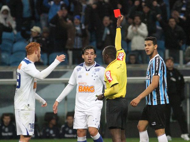Uma derrota para acender o sinal de alerta | Cruzeiro Esporte Clube - Foto: Daniel Boucinha / Futura Press