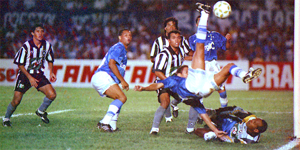 Jogos inesquecíveis - Cruzeiro 5 x 3 Botafogo (1995) - Cruzeiro Esporte Clube - Foto: Washington Alves/E.M.