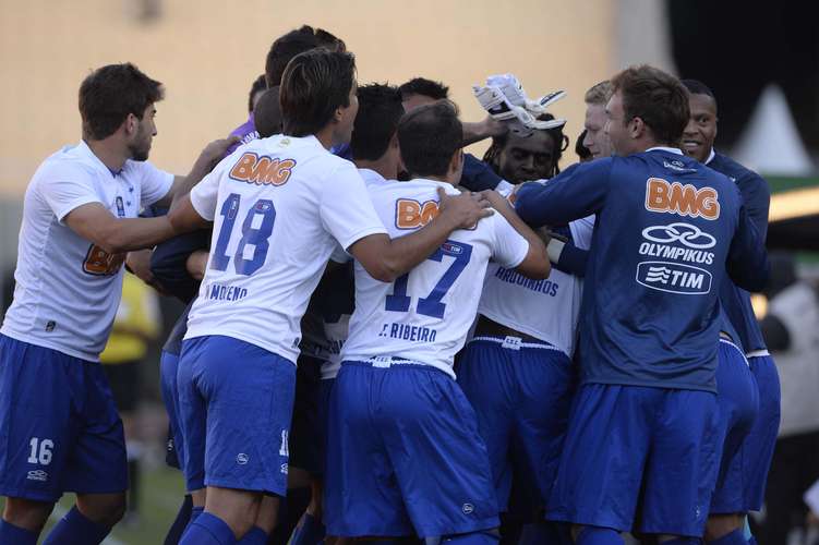 [Rádio] Guerreiros em Debate: Cruzeiro faz mais uma vítima e abre 5 pontos no Brasileirão #RadioGDG 21/07/2014