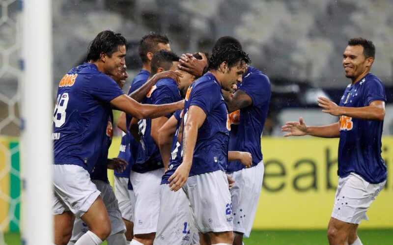 Que chuva? Teve foi chuva de gols (Cruzeiro 5 x 0 Figueirense 26/07/2014)