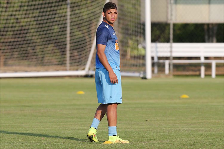 Cruzeiro "muda" foco e encara Santa Rita em jogo de volta