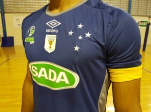 Nova camisa de treino. Foto: Sada Cruzeiro/Divulgação.