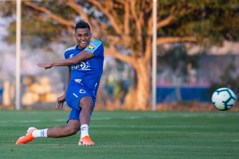 Pedro Rocha treinando no Cruzeiro